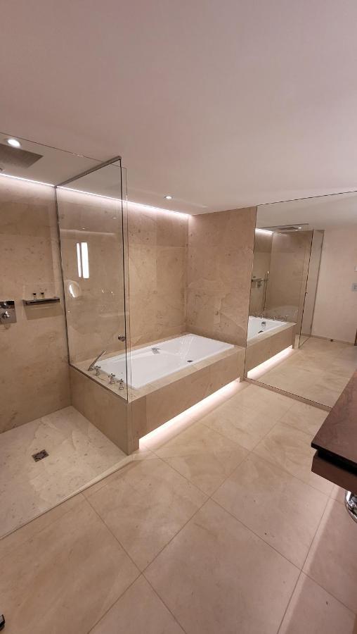 Auberge Saint Walfrid Hotel Restaurant & Spa 사르게민즈 외부 사진