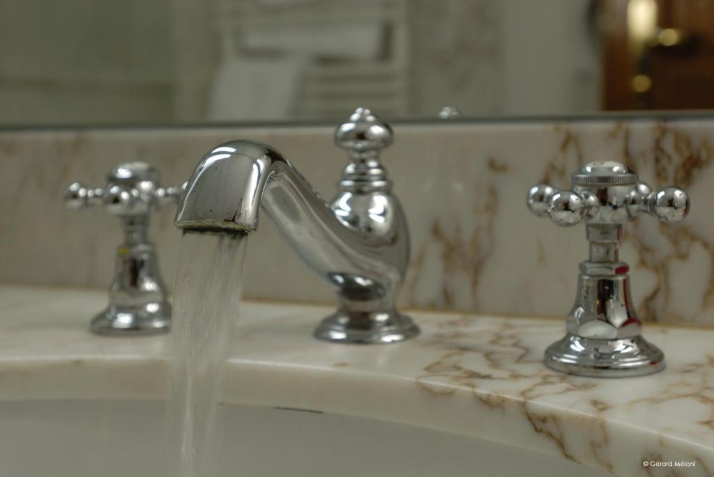 Auberge Saint Walfrid Hotel Restaurant & Spa 사르게민즈 객실 사진